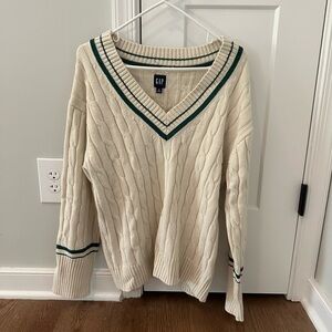 NWT Gap Cable Knit Sweater